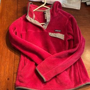 Pink/fushia Patagonia womens fleece with hood